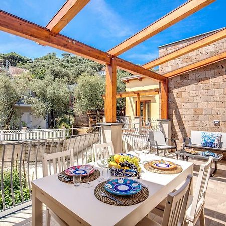 Апартаменты Chez Carme' Сорренто Экстерьер фото